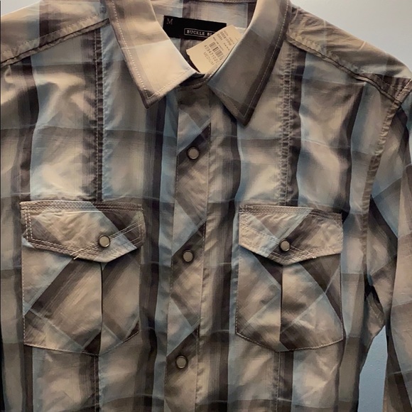 Plaid button up shirt - Picture 2 of 2